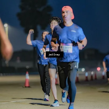 Runner Photo 7515128