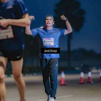 Runner Photo 7515137