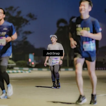 Runner Photo 7515139