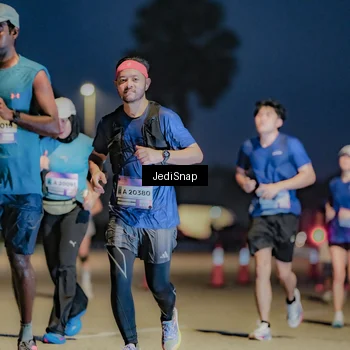 Runner Photo 7515141