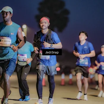 Runner Photo 7515142