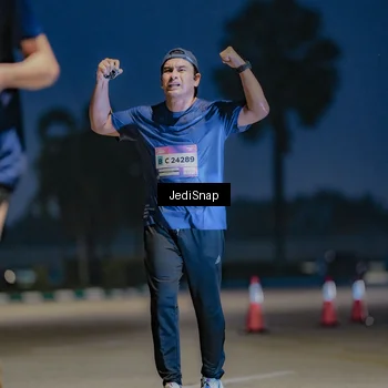 Runner Photo 7515153