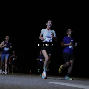 Runner Photo 7515165