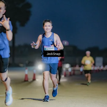 Runner Photo 7515171