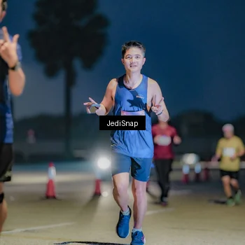 Runner Photo 7515178