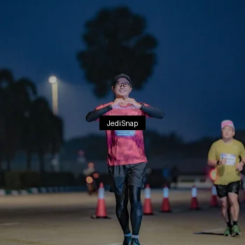 Runner Photo 7515179