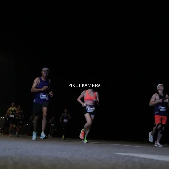 Runner Photo 7515215