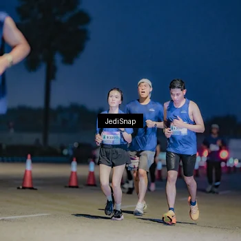 Runner Photo 7515238