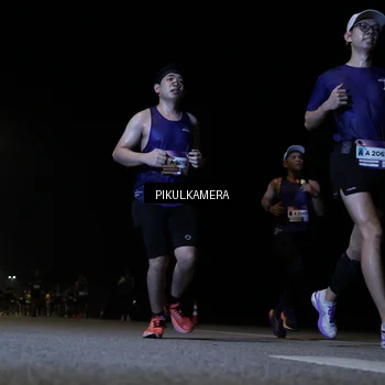 Runner Photo 7515244