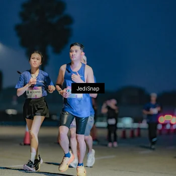 Runner Photo 7515247
