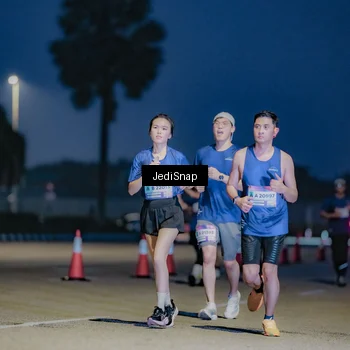 Runner Photo 7515252