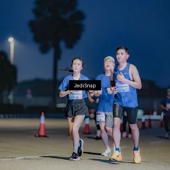 Runner Photo 7515254