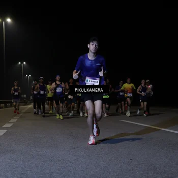 Runner Photo 7515274