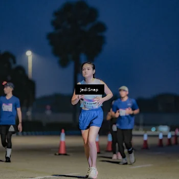 Runner Photo 7515278