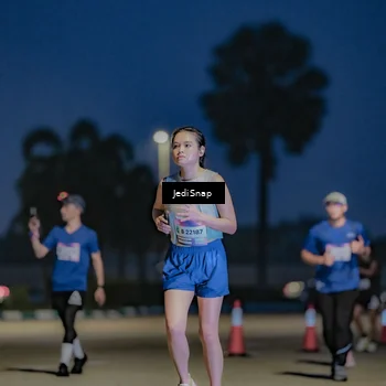 Runner Photo 7515285