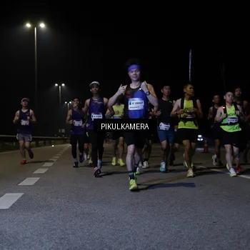 Runner Photo 7515289