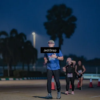 Runner Photo 7515300