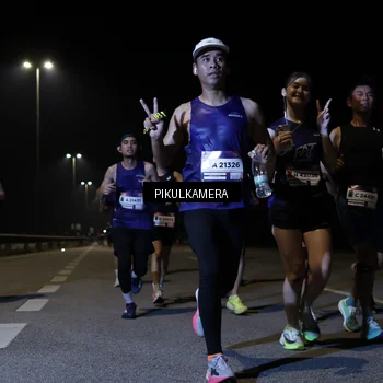 Runner Photo 7515306