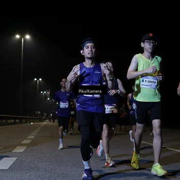 Runner Photo 7515312