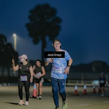 Runner Photo 7515313