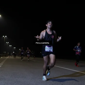 Runner Photo 7515337