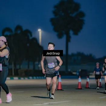 Runner Photo 7515341