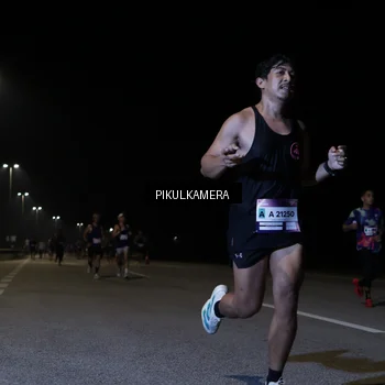 Runner Photo 7515344