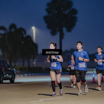 Runner Photo 7515358