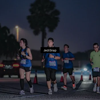 Runner Photo 7515360
