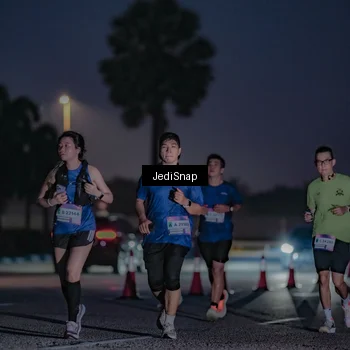 Runner Photo 7515373