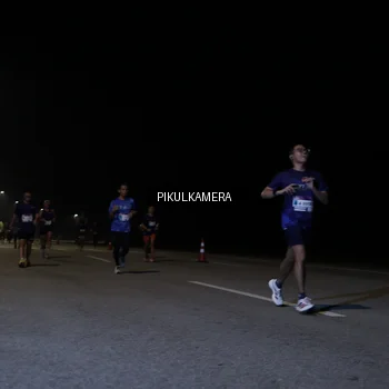 Runner Photo 7515417