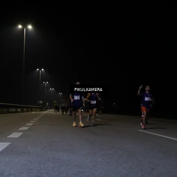 Runner Photo 7515424