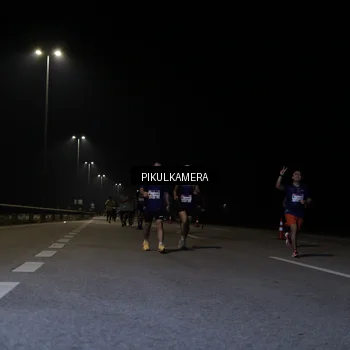 Runner Photo 7515427