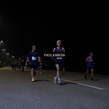 Runner Photo 7515435