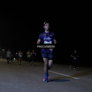 Runner Photo 7515461