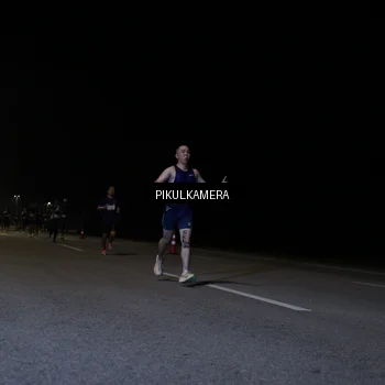 Runner Photo 7515528