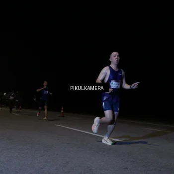 Runner Photo 7515544