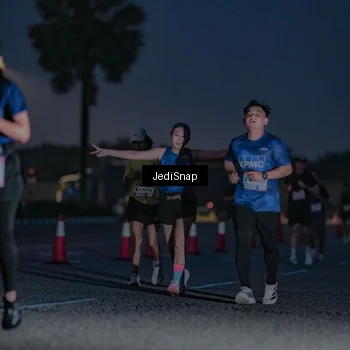 Runner Photo 7515545