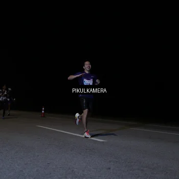 Runner Photo 7515555