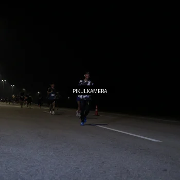 Runner Photo 7515556