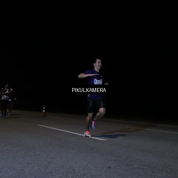 Runner Photo 7515557