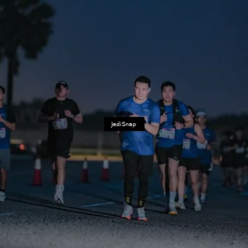 Runner Photo 7515561