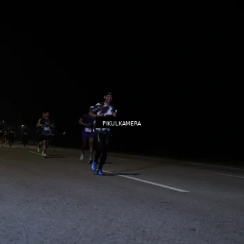 Runner Photo 7515567