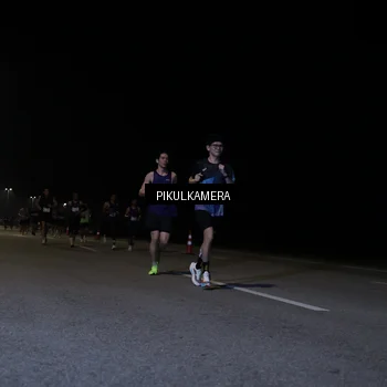 Runner Photo 7515591
