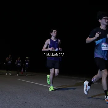 Runner Photo 7515595