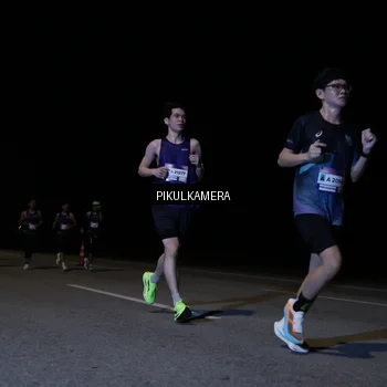 Runner Photo 7515596