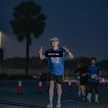 Runner Photo 7515599