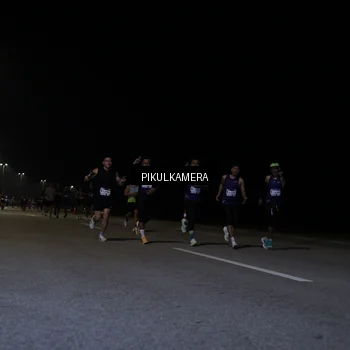 Runner Photo 7515606