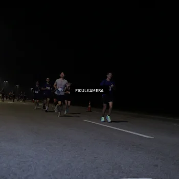 Runner Photo 7515643