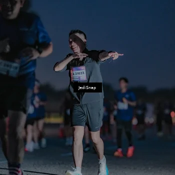 Runner Photo 7515645